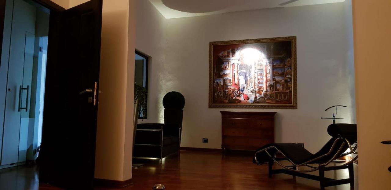 피사 La Casa Con Piscina Riscaldata Interna Anna Luxury Garden 아파트 외부 사진